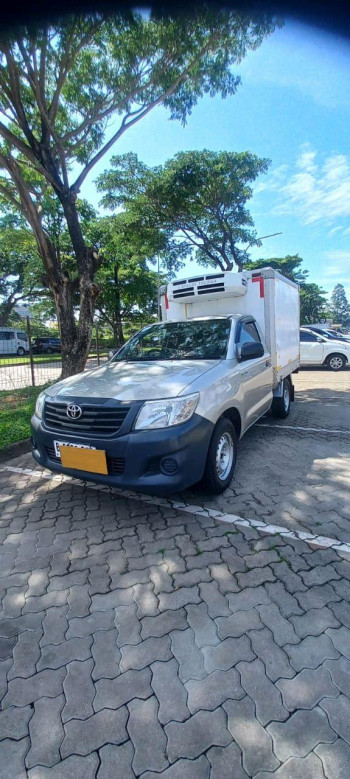 Toyota Hi-Lux SINGLE CABIN 2.4 DSL M/T Manual 2014