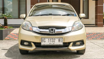 Honda Mobilio 1.5L E Automatic 2015