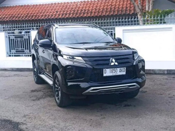 Mitsubishi Pajero Sport 2.4L Dakar 4x2 Automatic 2022