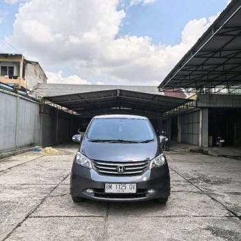 Honda Freed 1.5L E Automatic 2012