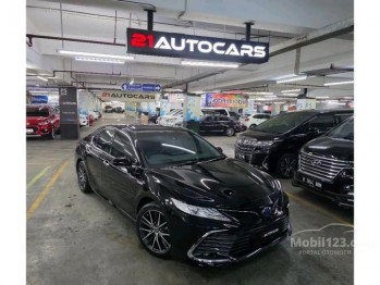 Toyota Camry 2.5L Hybrid Automatic 2021