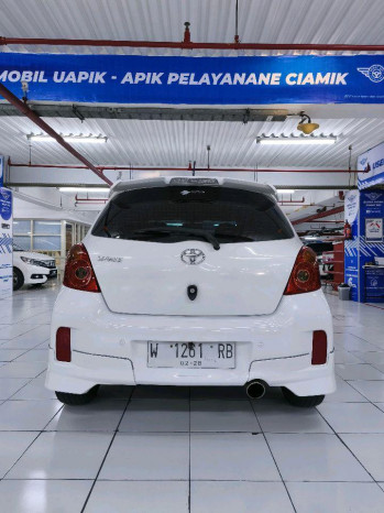 Toyota Yaris 1.5L E Automatic 2012