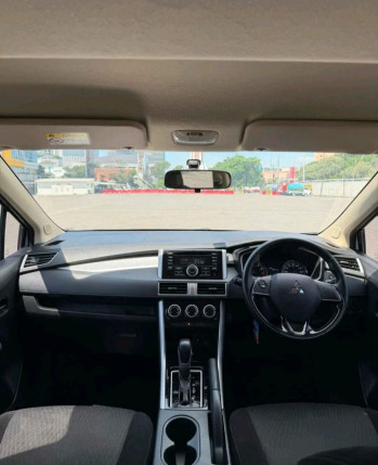 Mitsubishi Xpander 1.5L Sport Automatic 2018