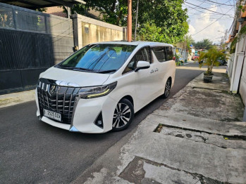 Toyota Alphard 2.5L G Automatic 2018