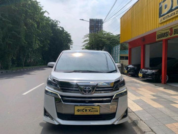 Toyota Vellfire 2.5L G Automatic 2018