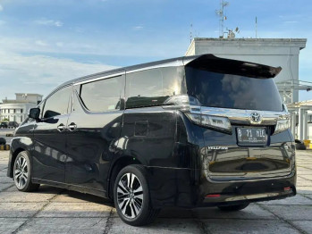 Toyota Vellfire 2.5L G Automatic 2019