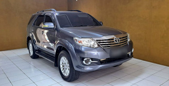 Toyota Fortuner 2.7L G Lux Bensin Automatic 2012