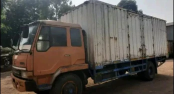 Mitsubishi Fuso FM 517 HL Long Manual 2011