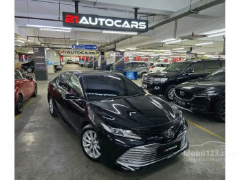 Toyota Camry 2.5L V Automatic 2020