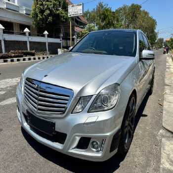 Mercedes-Benz E-Class E300 AMG Automatic 2009