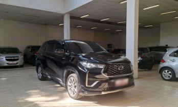 Toyota Innova 2.0L Q HV  Modellista Zenix Automatic 2025
