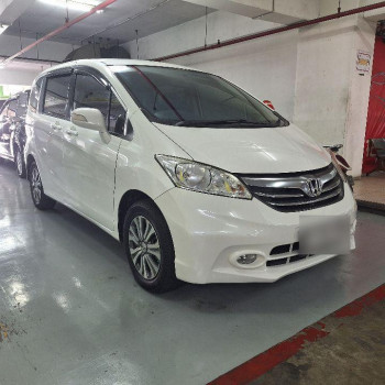 Honda Freed 1.5L E Automatic 2013