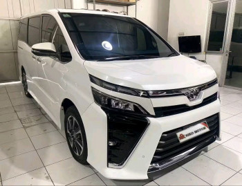 Toyota Voxy 2.0L Automatic 2019