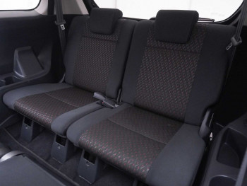 Mobil TOYOTA AVANZA VELOZ AT 2019