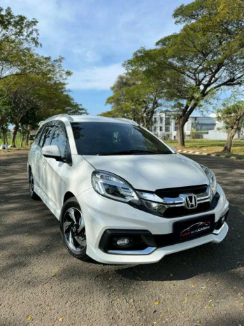 Honda Mobilio 1.5L RS Automatic 2015
