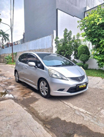 Honda Jazz 1.5L RS Automatic 2011