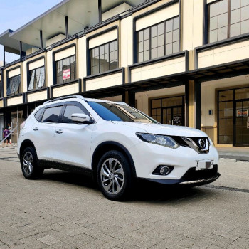 Nissan X-Trail 2.5L Automatic 2015