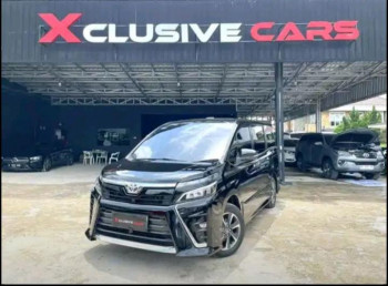 Toyota Voxy 2.0L Automatic 2018