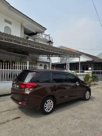 Honda Mobilio 1.5L E Automatic 2014