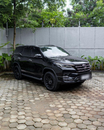 Toyota Fortuner 2.8L GR Sport 4x2 Automatic 2023