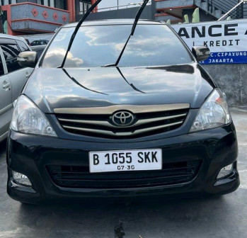 Toyota Innova 2.0L G Bensin Automatic 2010