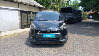 Toyota Sienta 1.5L V Automatic 2017