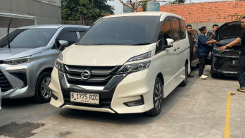 Nissan Serena 2.0L HWS Automatic 2023