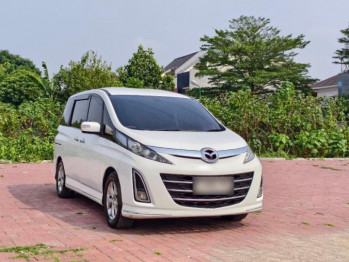 Mazda Biante 2.0L Automatic 2013