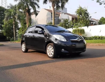 Toyota Yaris 1.5L E Manual 2011