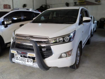 Toyota Innova 2.0L V Bensin Automatic 2019