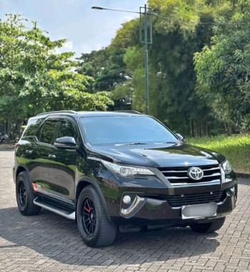 Toyota Fortuner 2.4L VRZ 4x2 Diesel Automatic 2017
