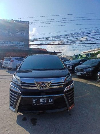 Toyota Vellfire 2.5L G Automatic 2022