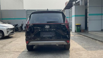 Hyundai Stargazer 1.5L Prime AT Capt. Seat Automatic 2026