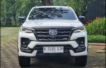 Toyota Fortuner 2.8L GR Sport 4x2 Automatic 2022