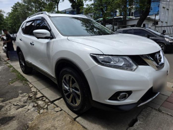 Nissan X-Trail 2.5L Automatic 2016
