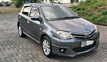 Toyota Etios Valco 1.2L G Manual 2015