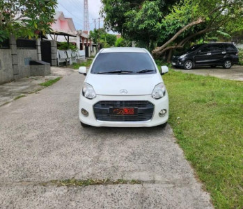 Daihatsu Ayla 1.0L X Manual 2014