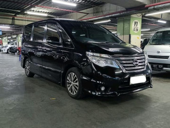 Nissan Serena 2.0L HWS Automatic 2015