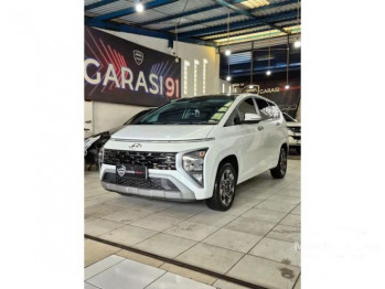 Hyundai Stargazer 1.5L Trend AT Capt. Seat Automatic 2022