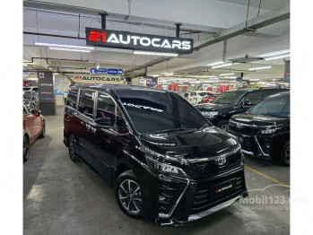 Toyota Voxy 2.0L Automatic 2021