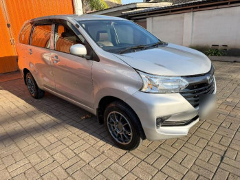 Daihatsu Xenia 1.0L M DLX Manual 2016