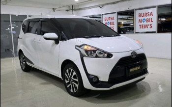 Toyota Sienta 1.5L V Automatic 2017