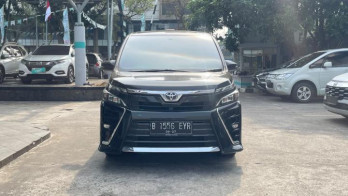 Toyota Voxy 2.0L Automatic 2019