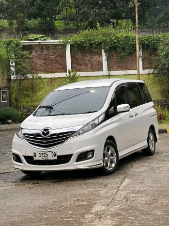 Mazda Biante 2.0L Skyactive Automatic 2013