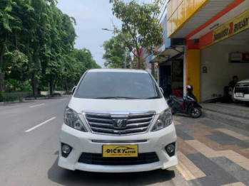 Toyota Alphard 2.4L G Automatic 2014