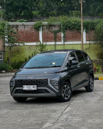 Hyundai Stargazer 1.5L Prime AT Capt. Seat Automatic 2023