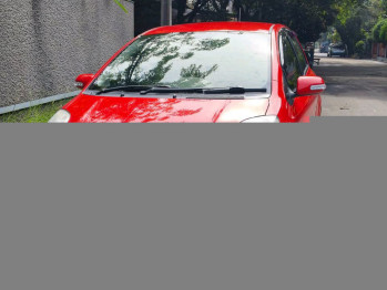 Toyota Yaris 1.5L J Manual 2012