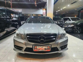 Mercedes-Benz E-Class E300 Automatic 2011