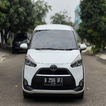 Toyota Sienta 1.5L V Automatic 2017