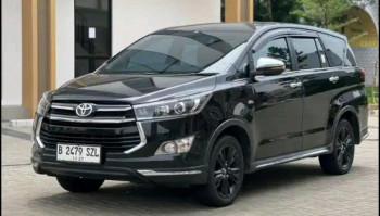 Toyota Innova 2.0L Q Venturer Bensin Automatic 2017